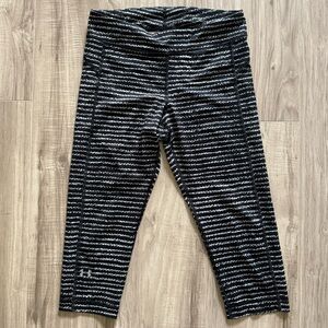 Black and White Striped Leggings